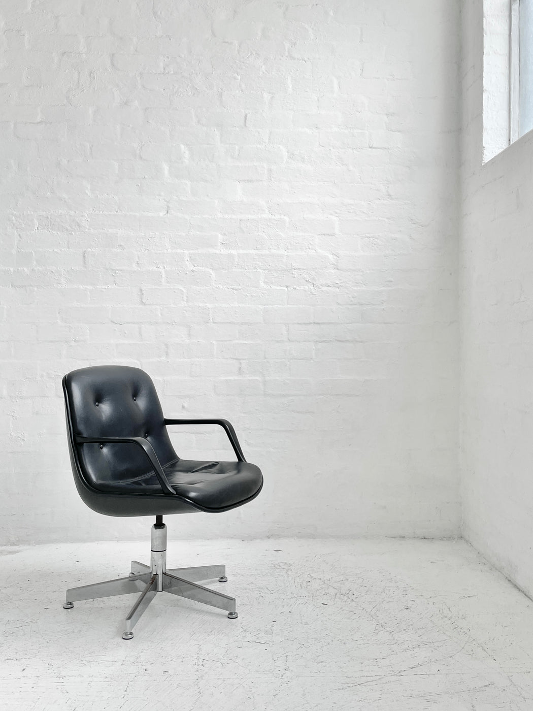 Charles Pollock Steelcase '451' Executive Chair