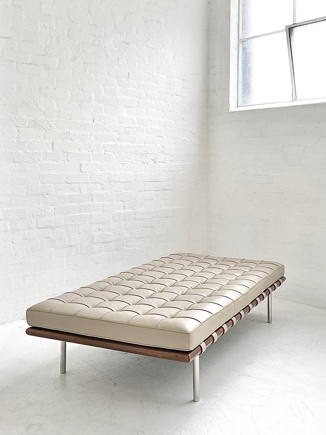 Ludwig Mies van der Rohe 'Barcelona' Daybed