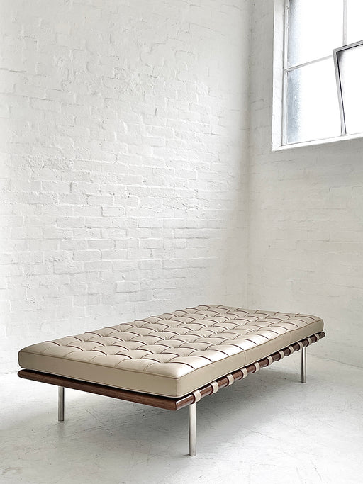 Ludwig Mies van der Rohe 'Barcelona' Daybed
