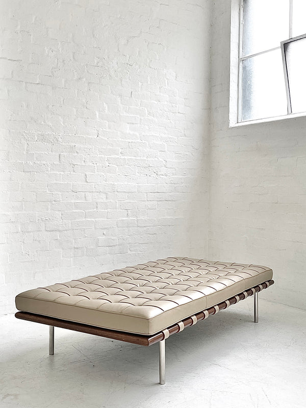 Ludwig Mies van der Rohe 'Barcelona' Daybed