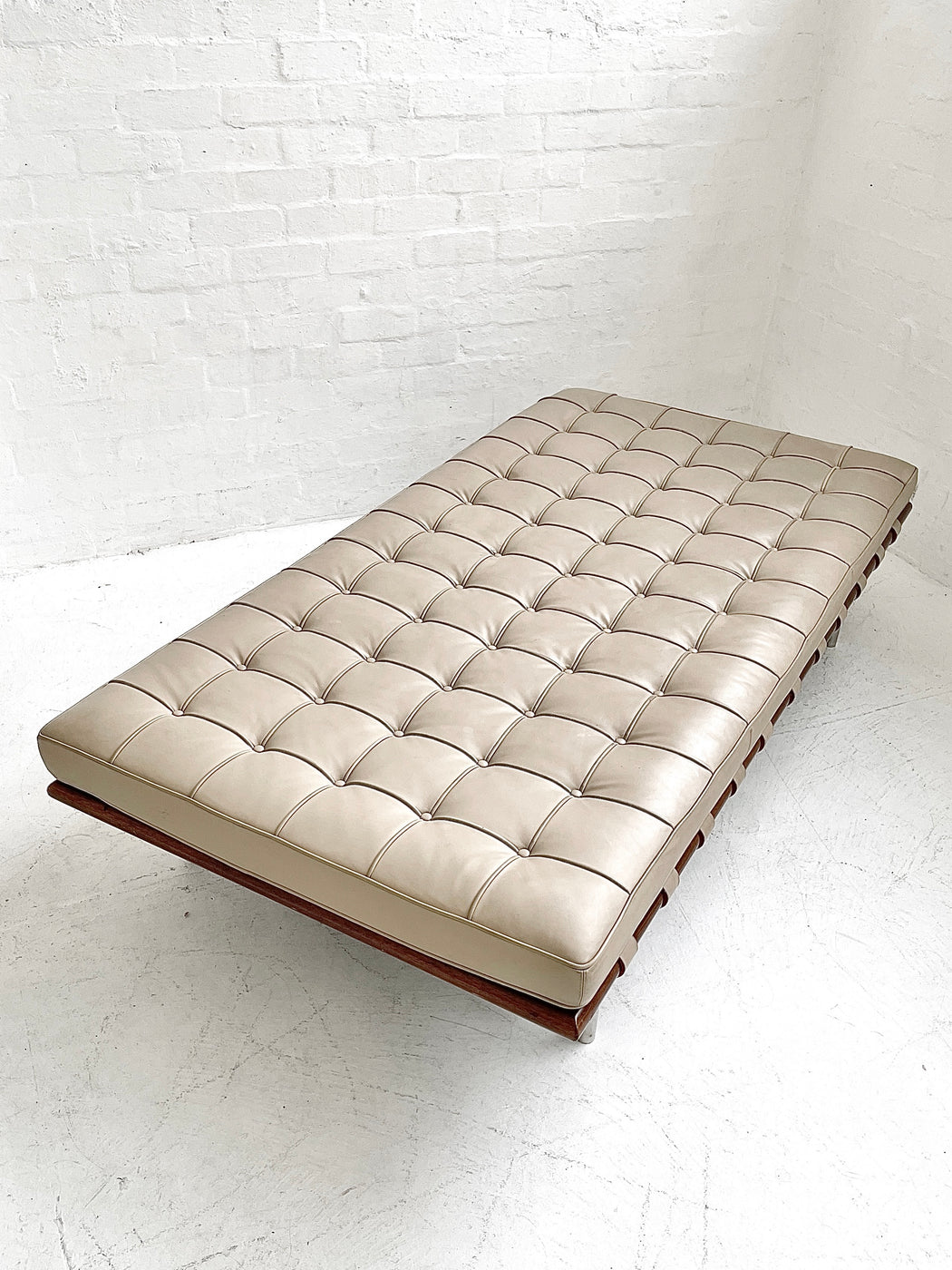Ludwig Mies van der Rohe 'Barcelona' Daybed