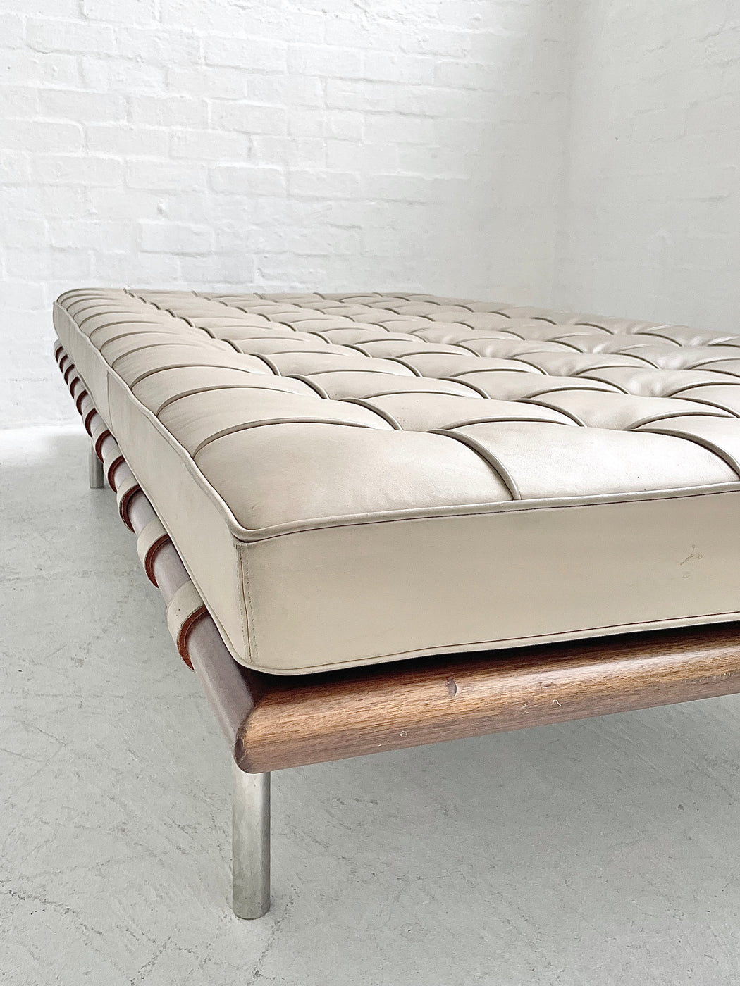 Ludwig Mies van der Rohe 'Barcelona' Daybed