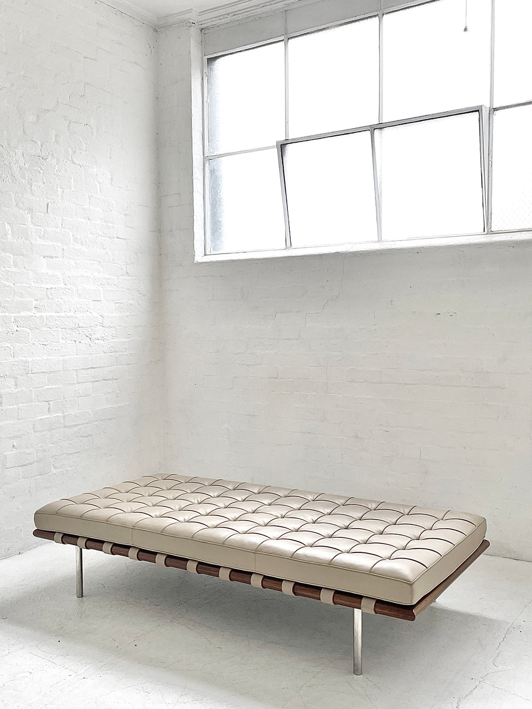 Ludwig Mies van der Rohe 'Barcelona' Daybed