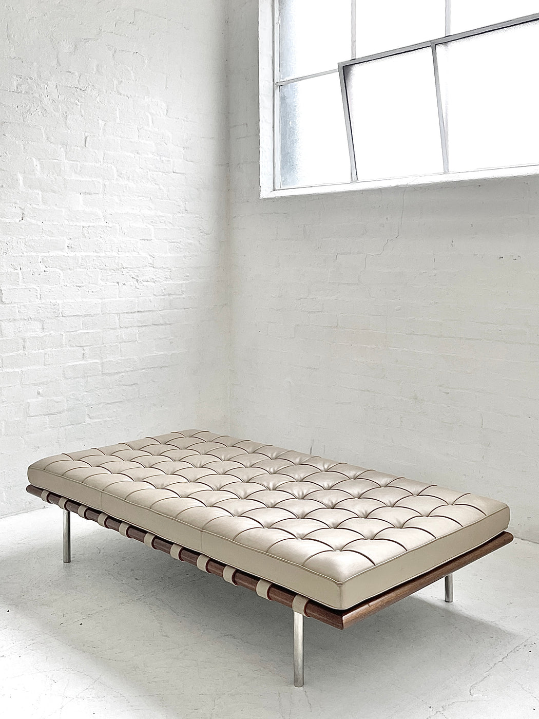 Ludwig Mies van der Rohe 'Barcelona' Daybed