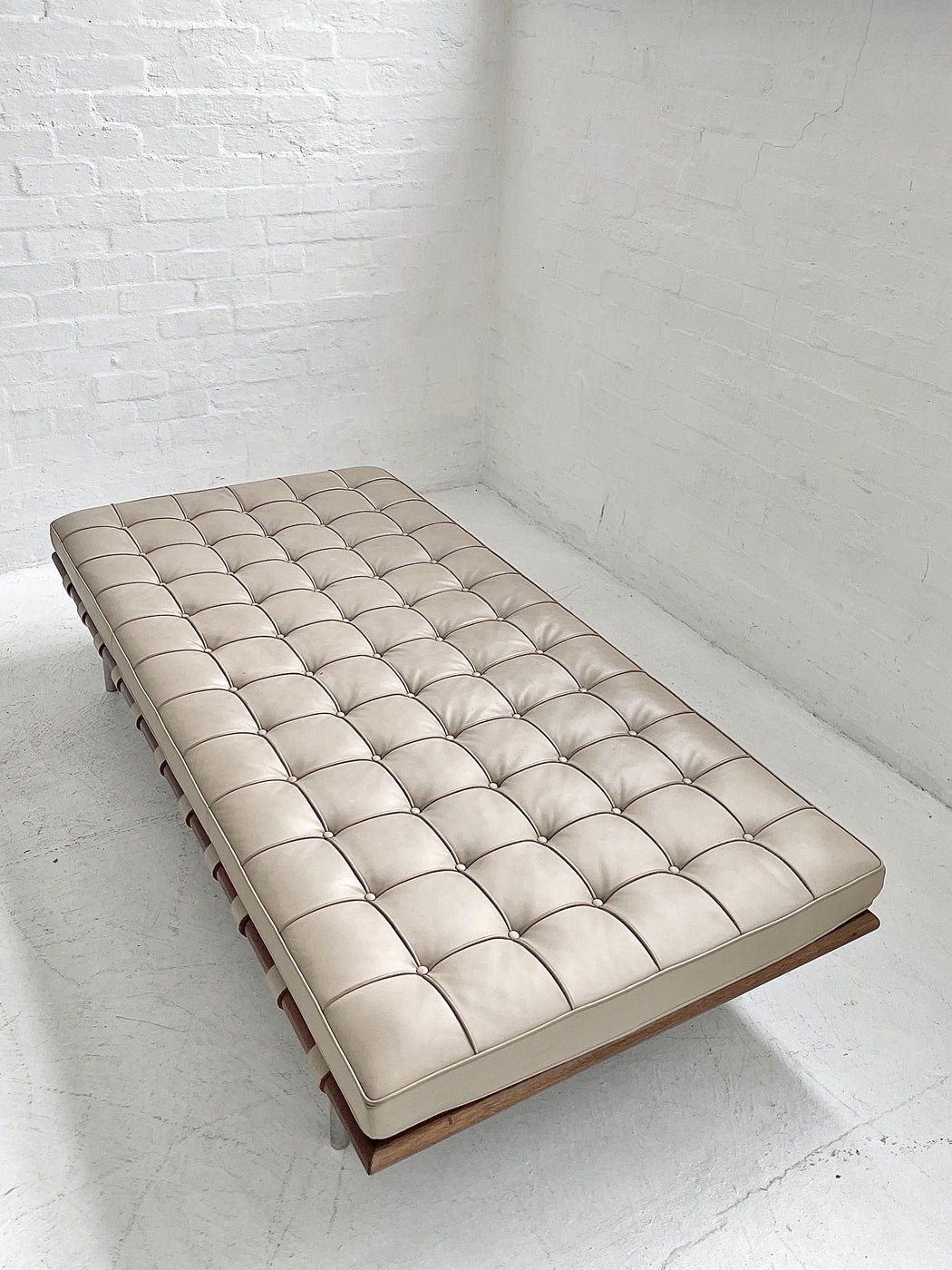 Ludwig Mies van der Rohe 'Barcelona' Daybed