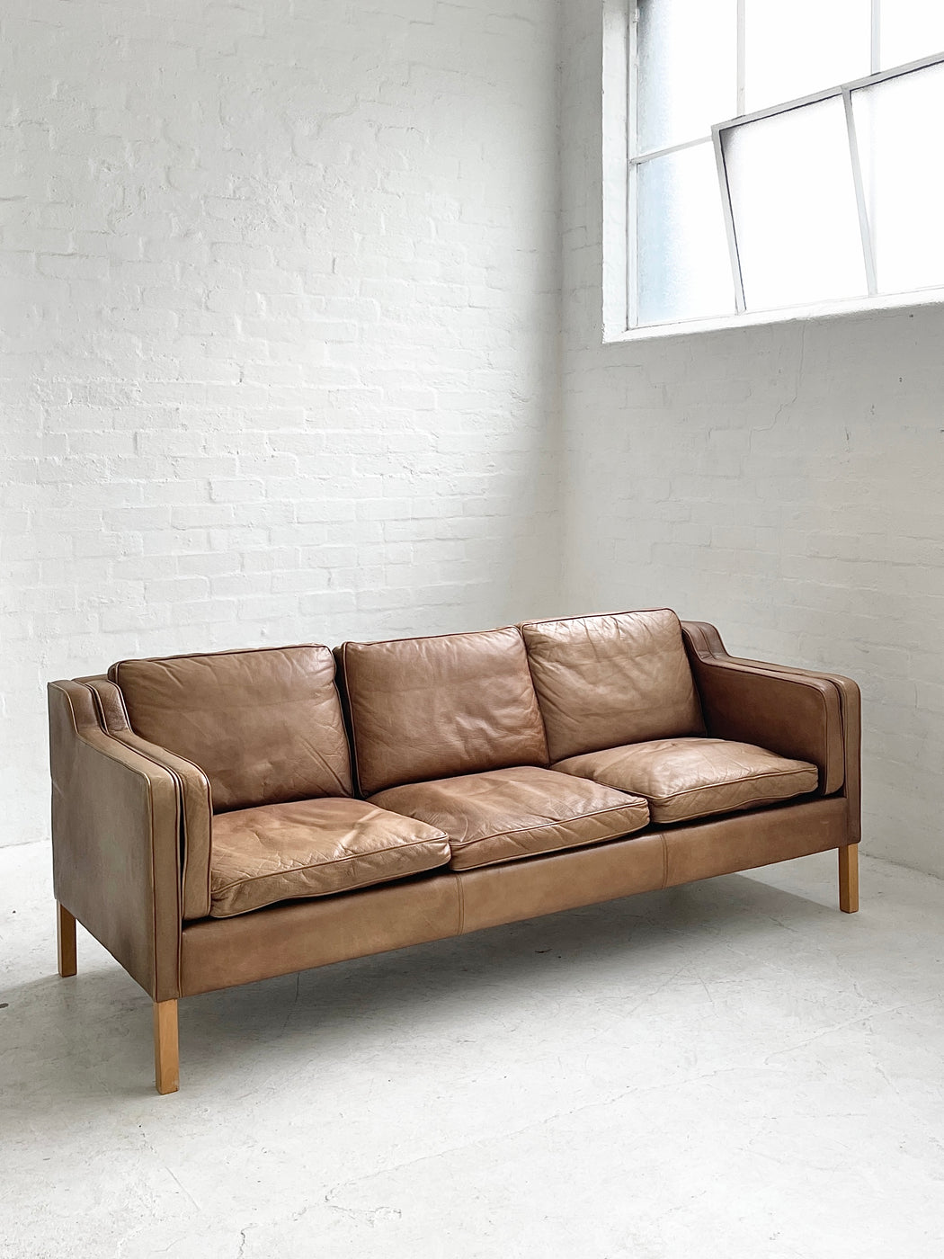 Stouby 'Eva' Leather Sofa