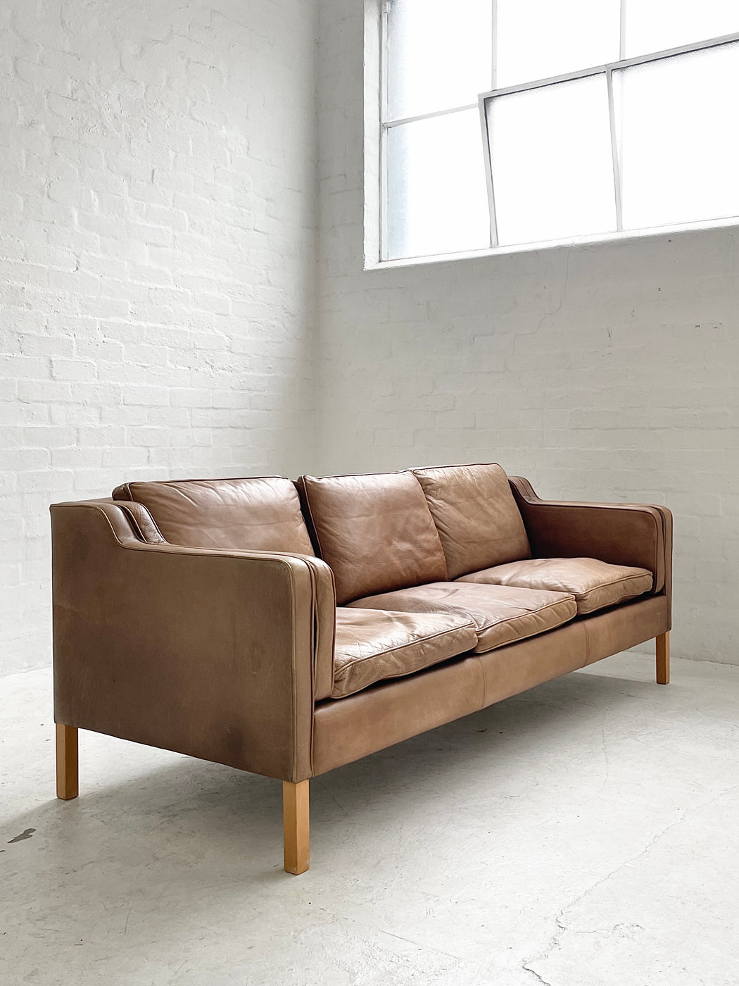 Stouby 'Eva' Leather Sofa
