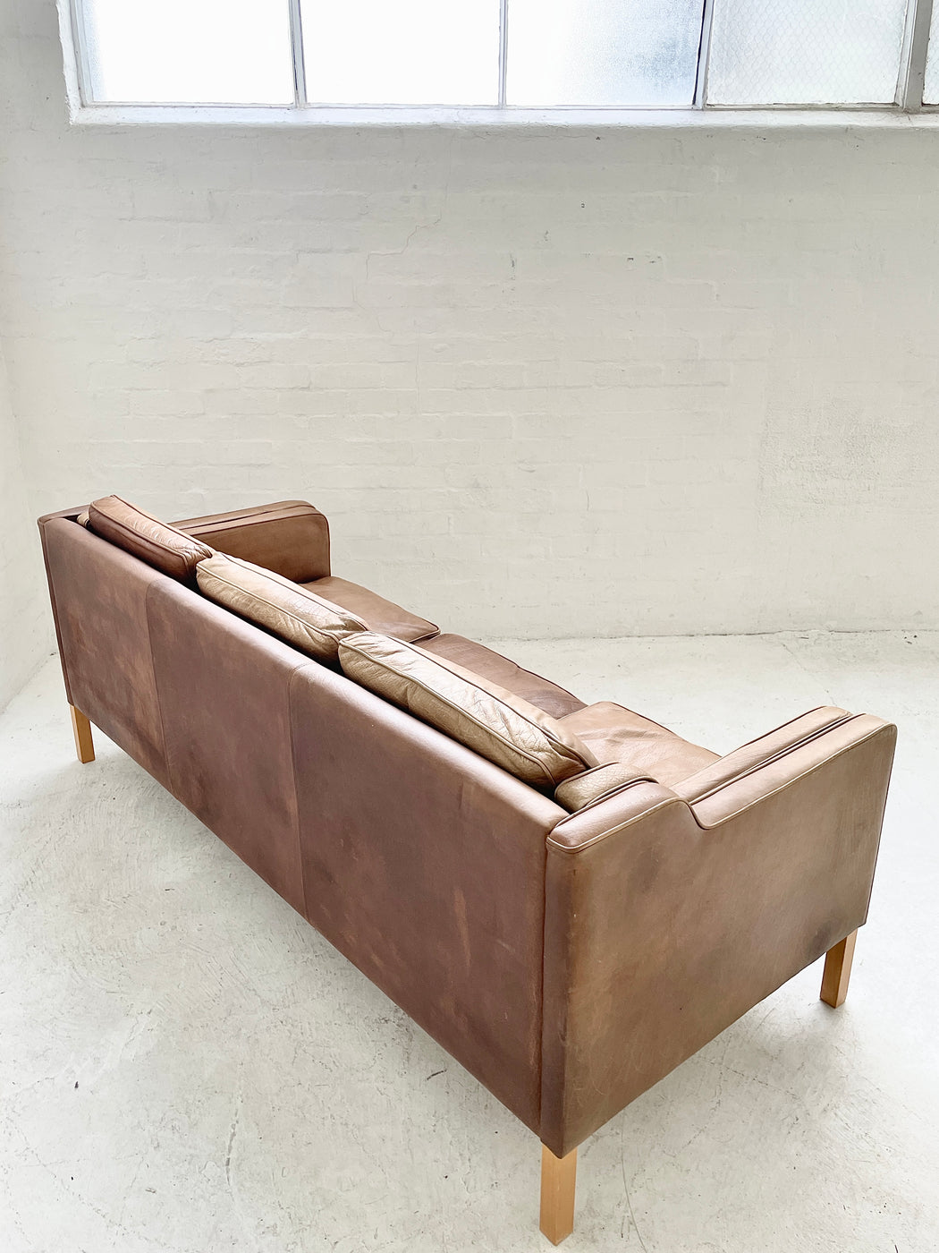 Stouby 'Eva' Leather Sofa