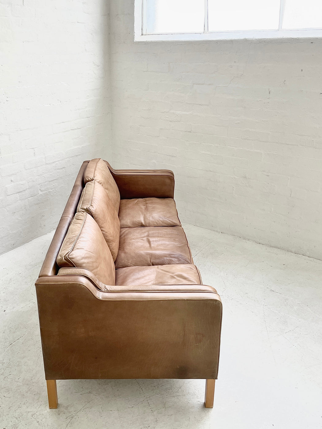Stouby 'Eva' Leather Sofa