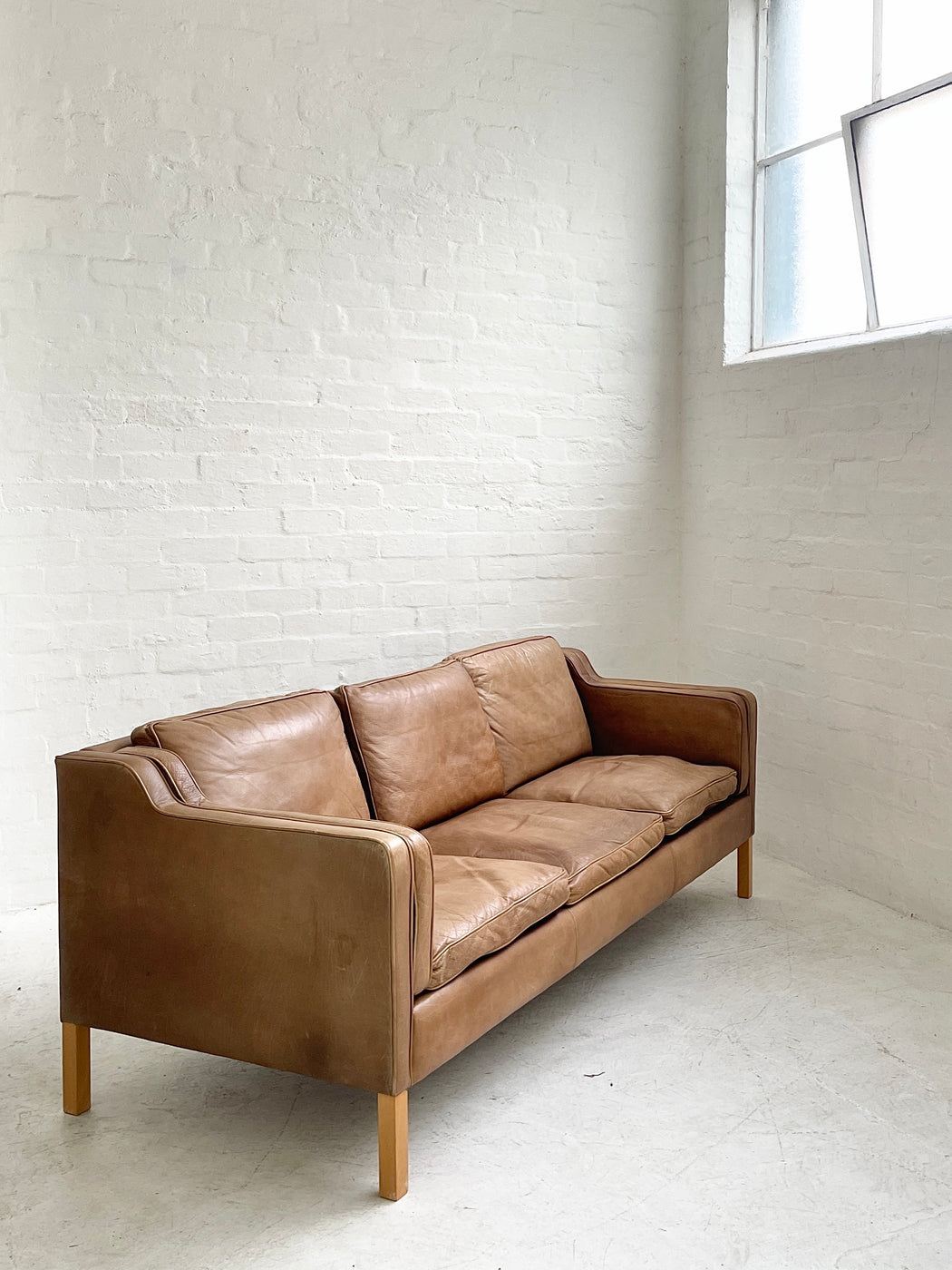 Stouby 'Eva' Leather Sofa