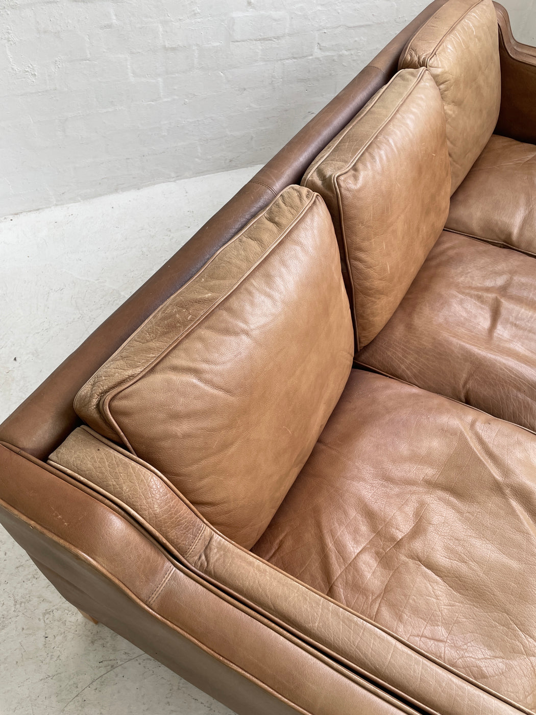 Stouby 'Eva' Leather Sofa