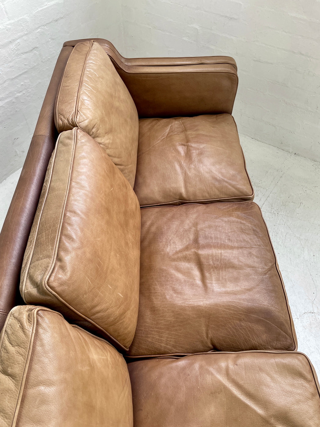 Stouby 'Eva' Leather Sofa