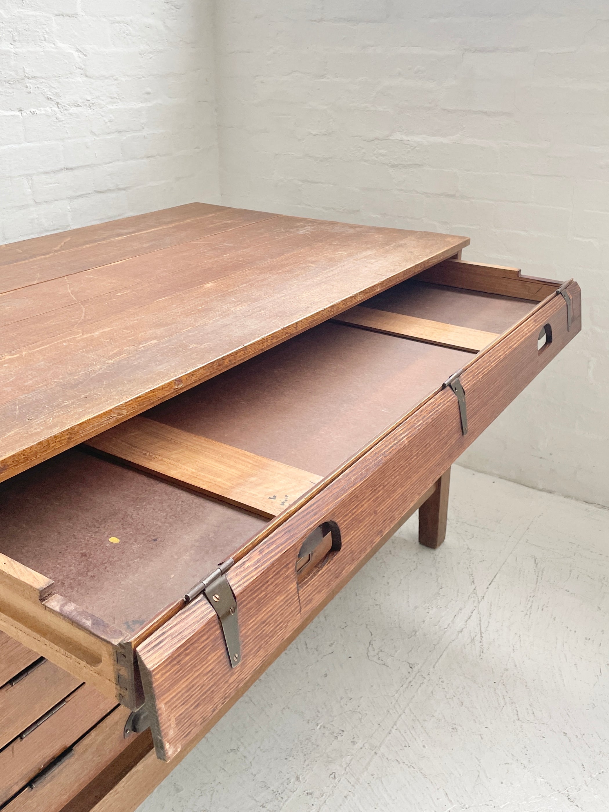 Vintage Australian Plan Drawers — Nord