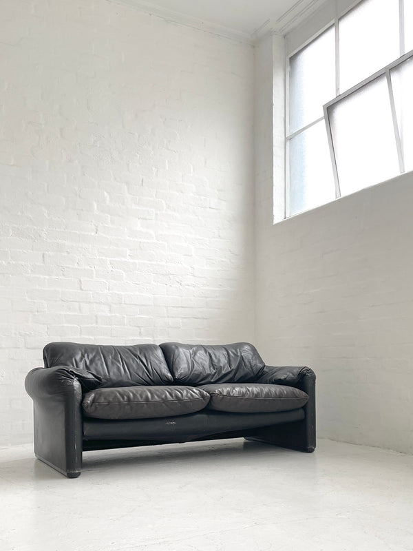 Vico Magistretti 'Maralunga' Sofa