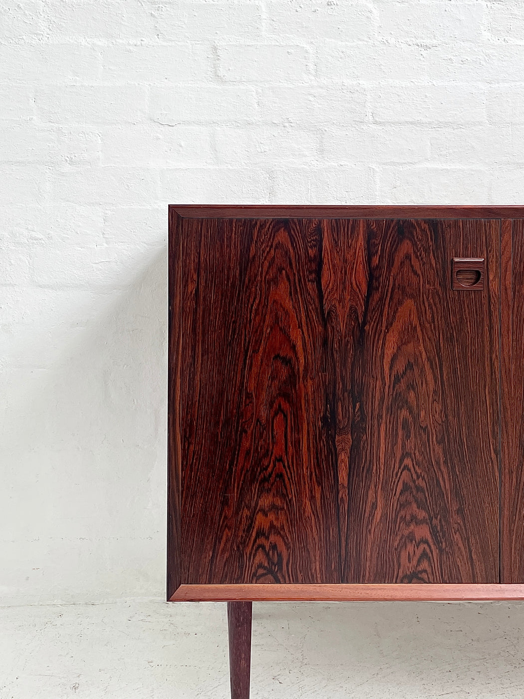 Brouer Møbelfabrik Rosewood Cabinet