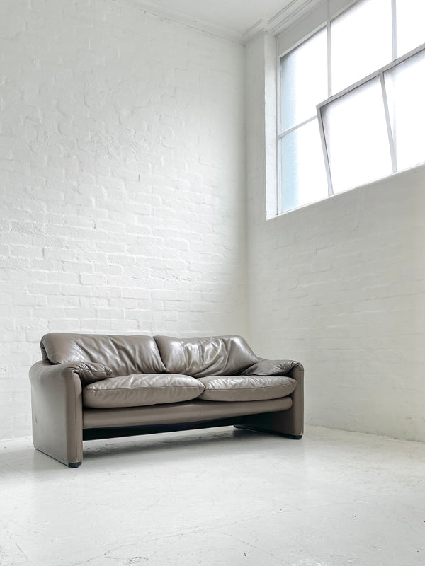 Vico Magistretti 'Maralunga' Sofa