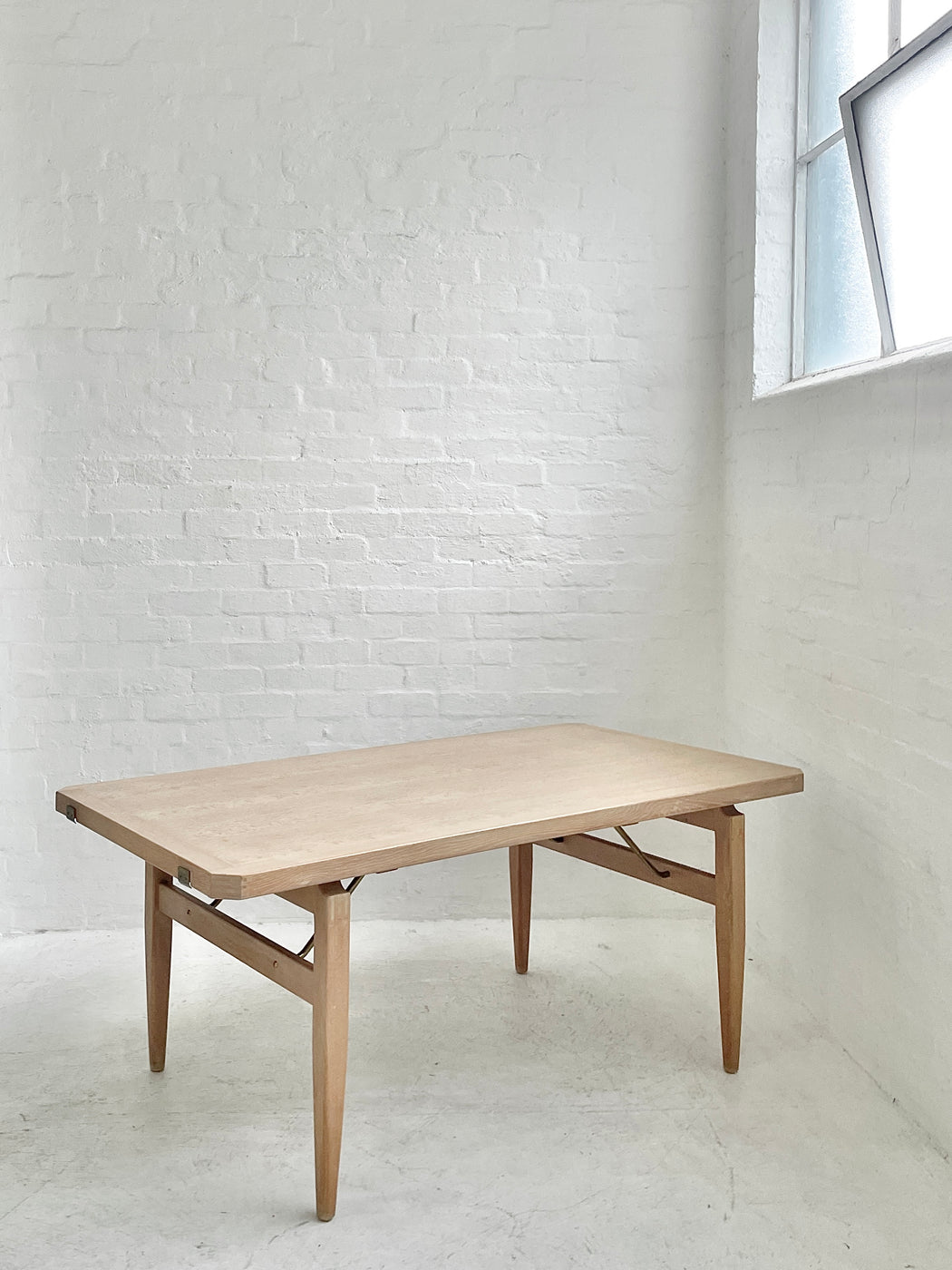Henning Kjærnulf Oak Extension Table