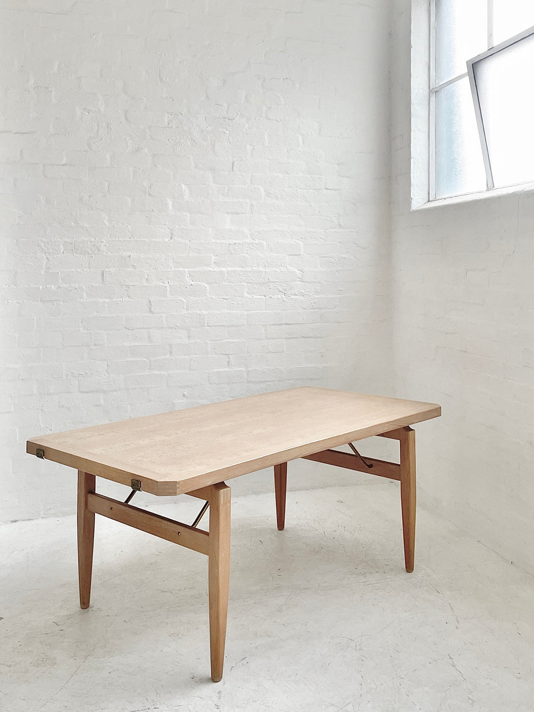 Henning Kjærnulf Oak Extension Table