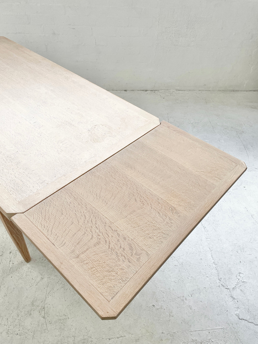 Henning Kjærnulf Oak Extension Table