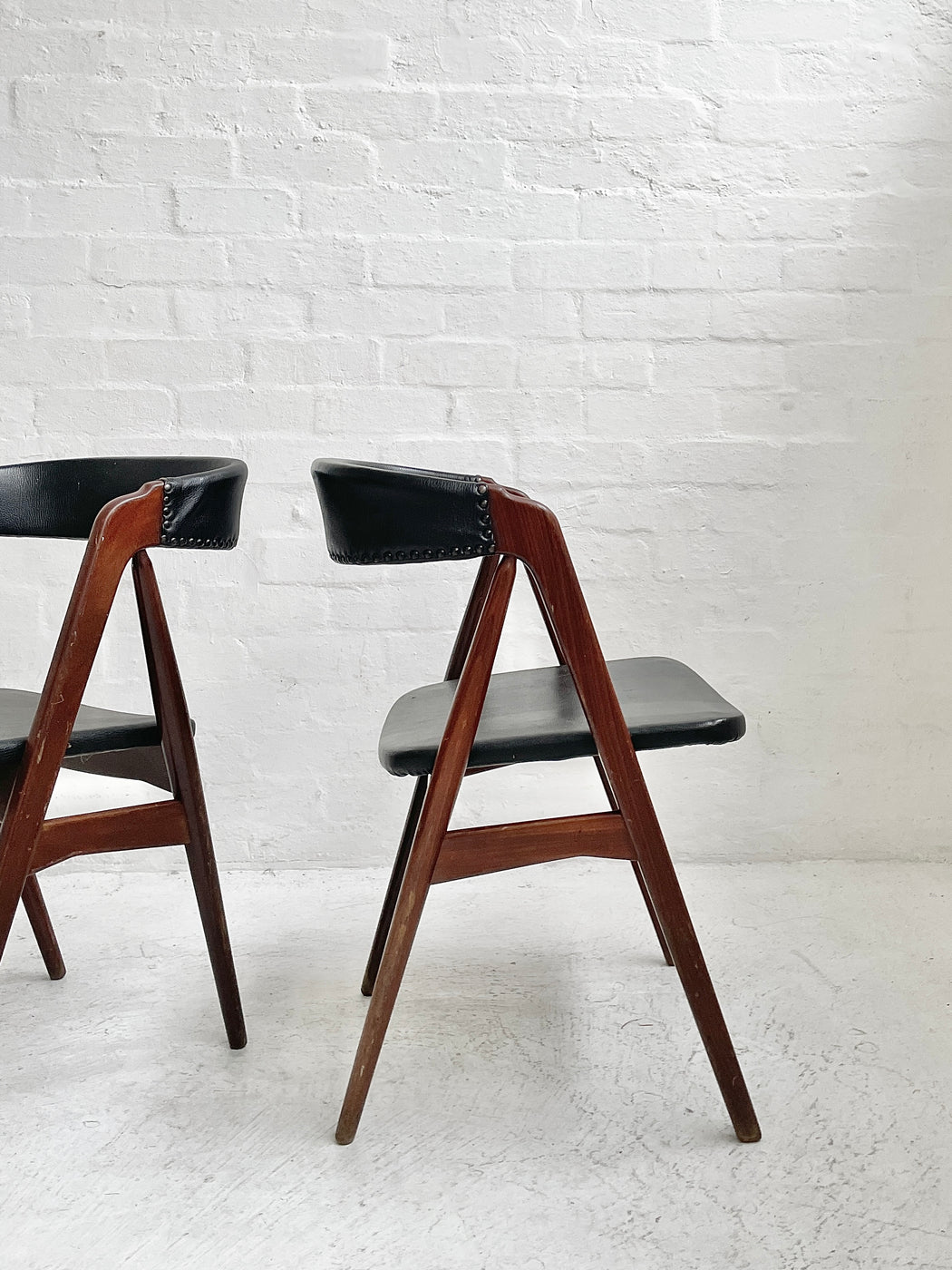 Th.Harlev 'Model 205' Teak Chairs