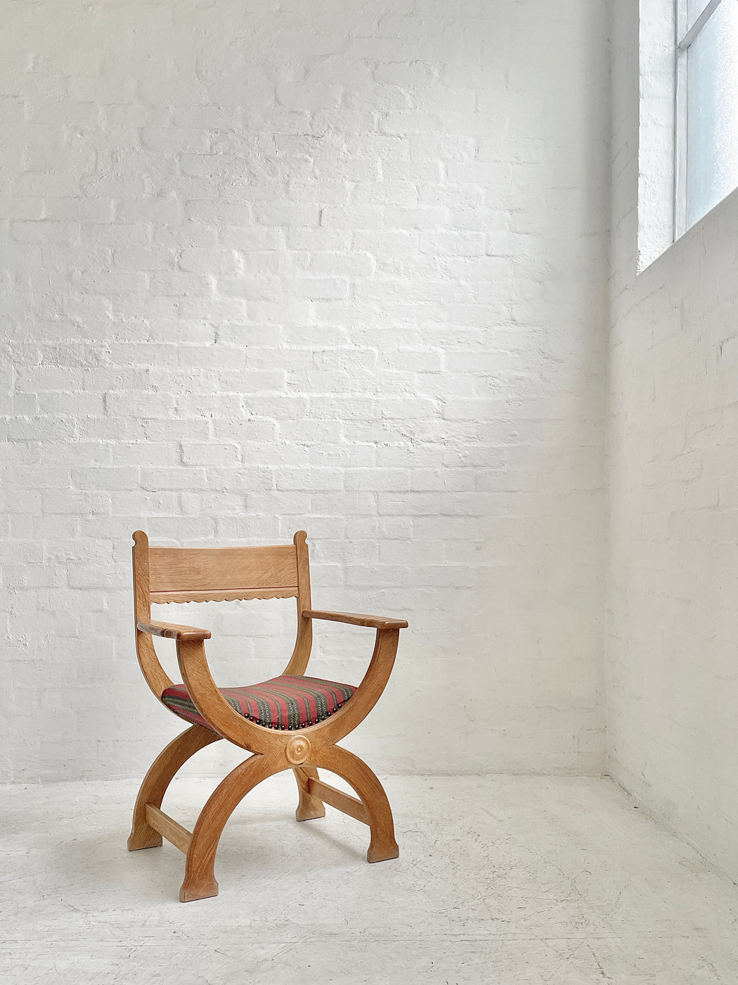 Henning Kjærnulf ‘Curule’ Chair