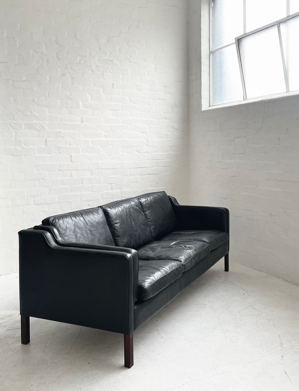 Stouby 'Eva' Leather Sofa