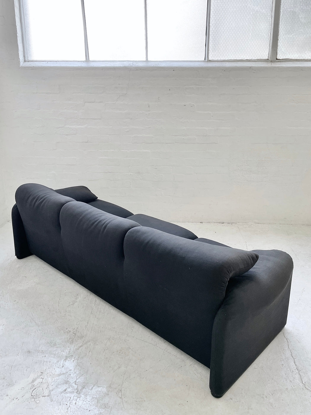 Vico Magistretti 'Maralunga' Sofa