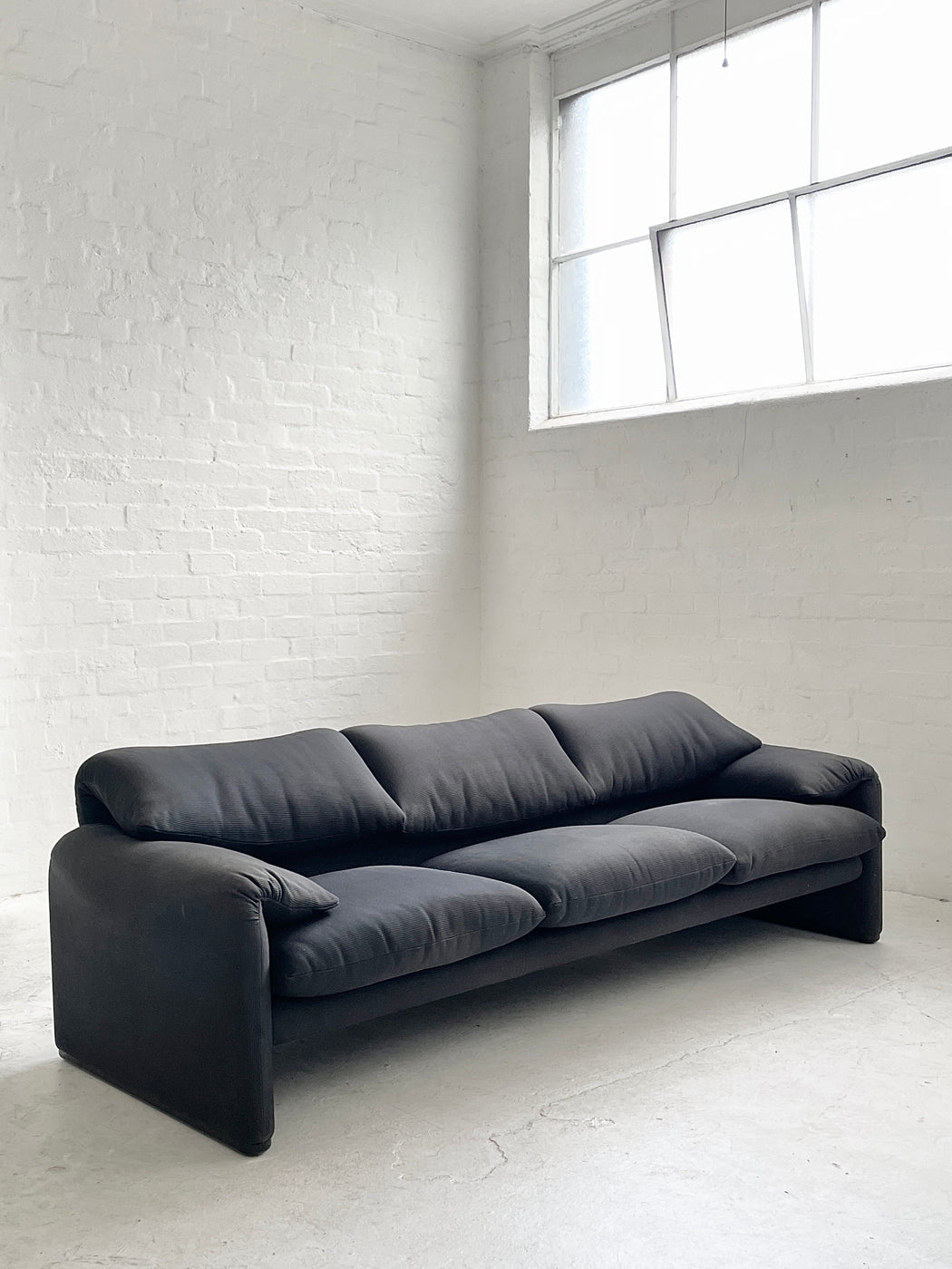 Vico Magistretti 'Maralunga' Sofa