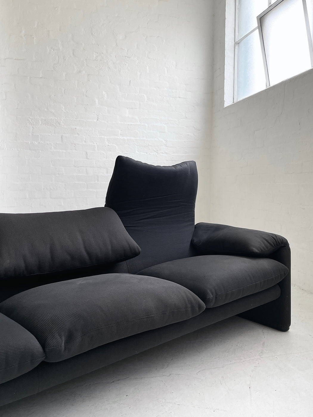 Vico Magistretti 'Maralunga' Sofa