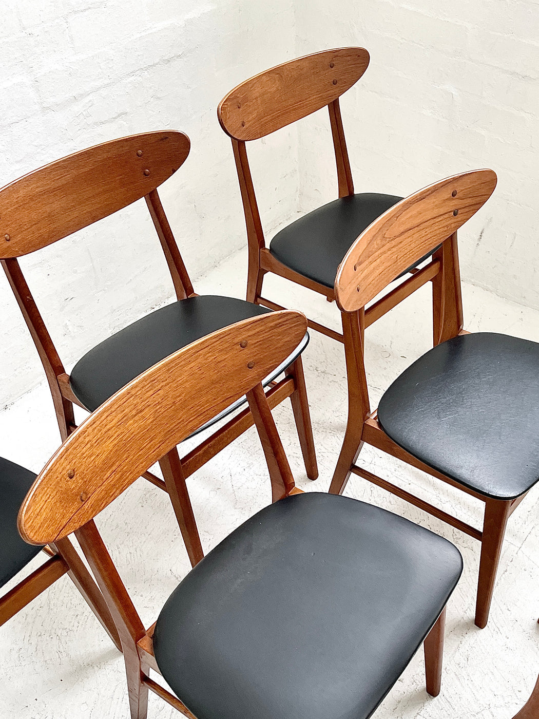 Farstrup Model 100 'Mosbol' Dining Chairs