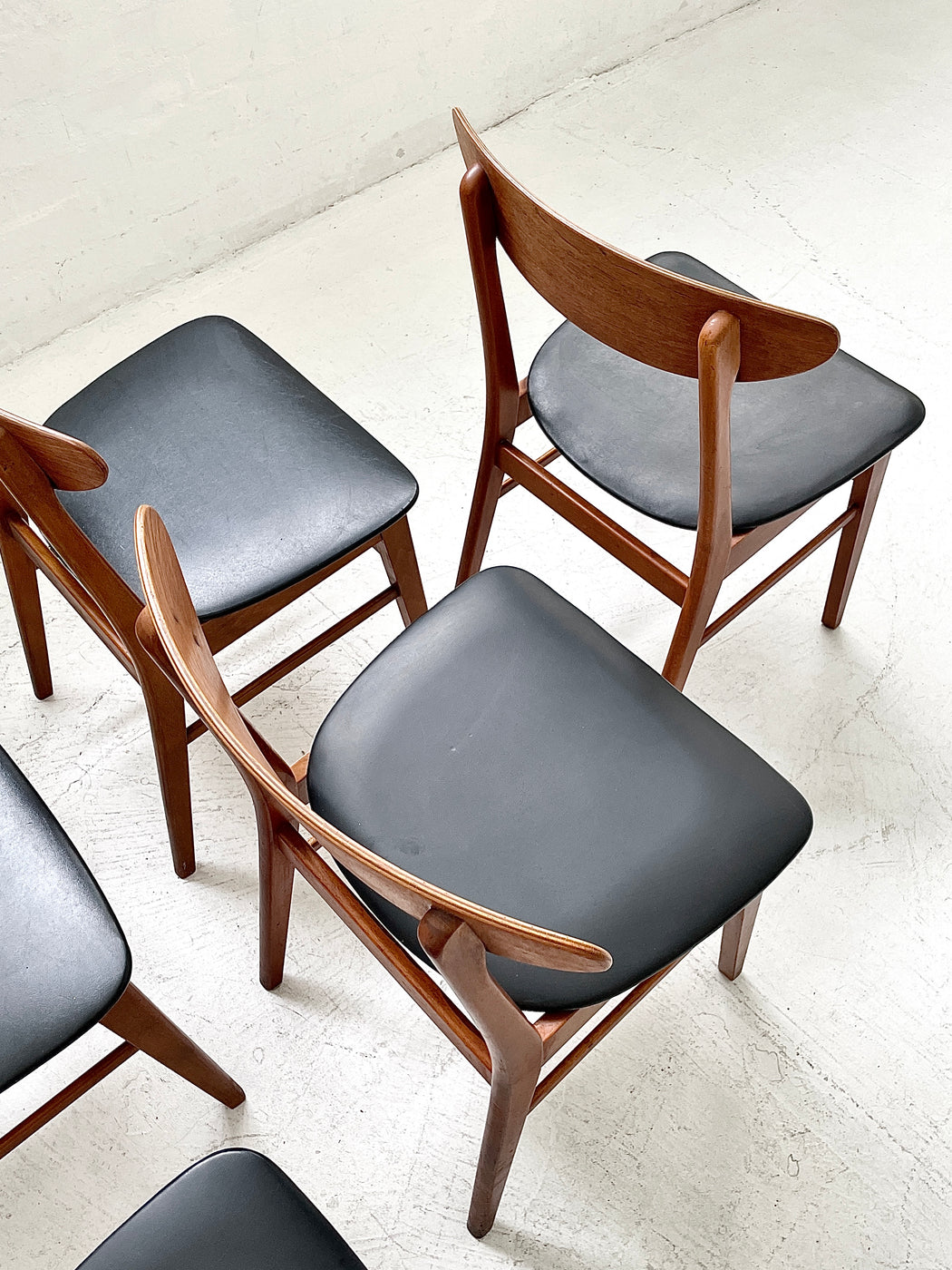 Farstrup Model 100 'Mosbol' Dining Chairs