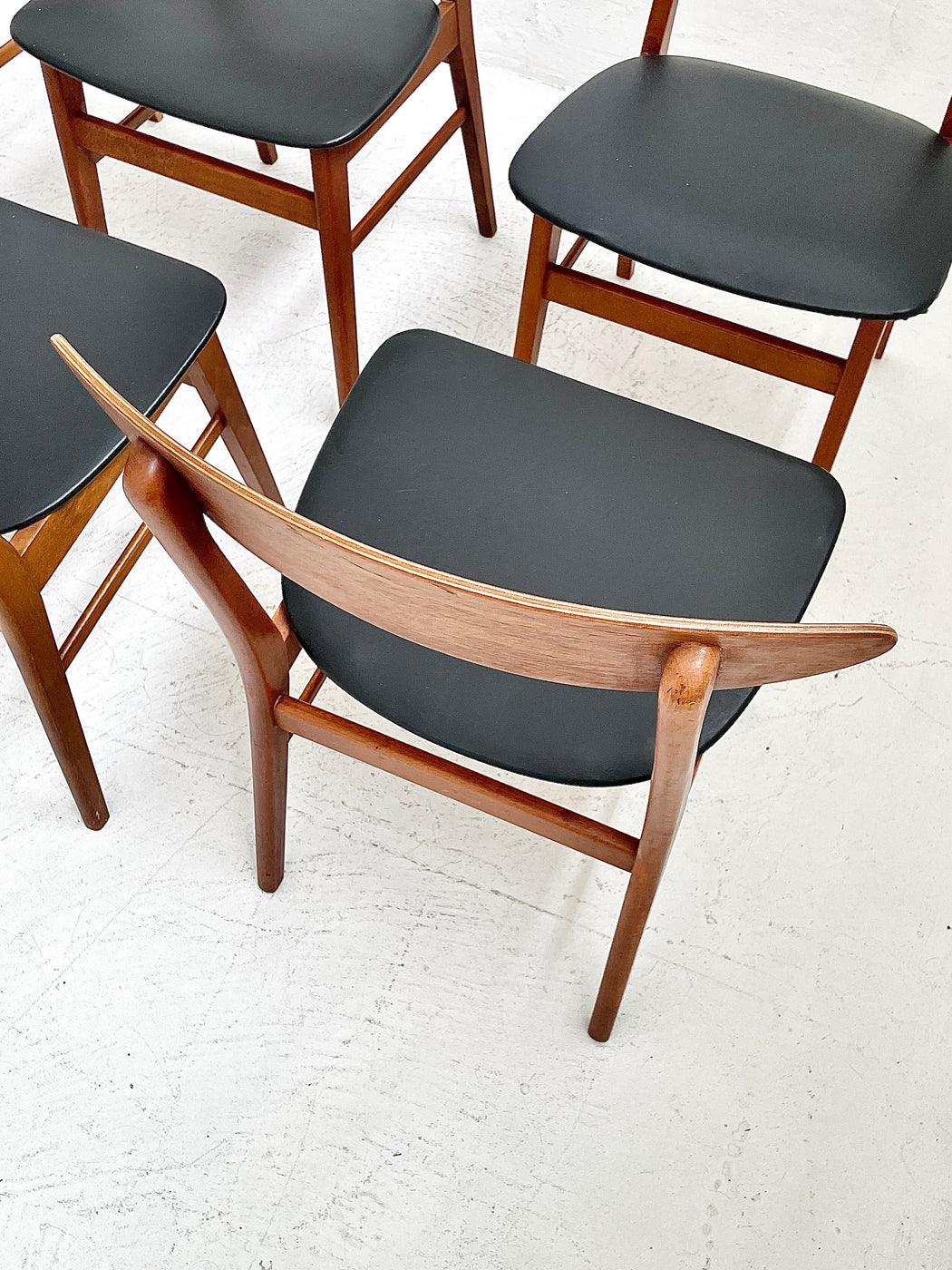 Farstrup Model 100 'Mosbol' Dining Chairs