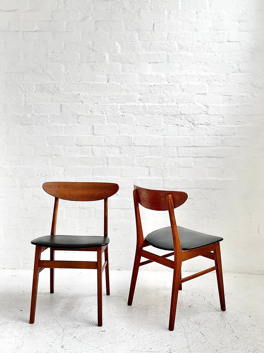 Farstrup Model 100 'Mosbol' Dining Chairs