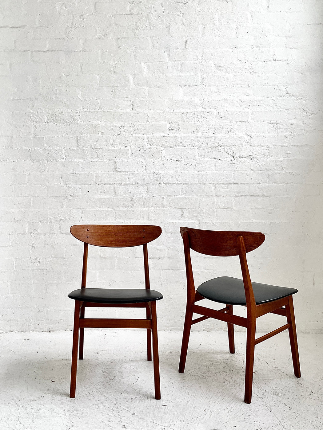 Farstrup Model 100 'Mosbol' Dining Chairs