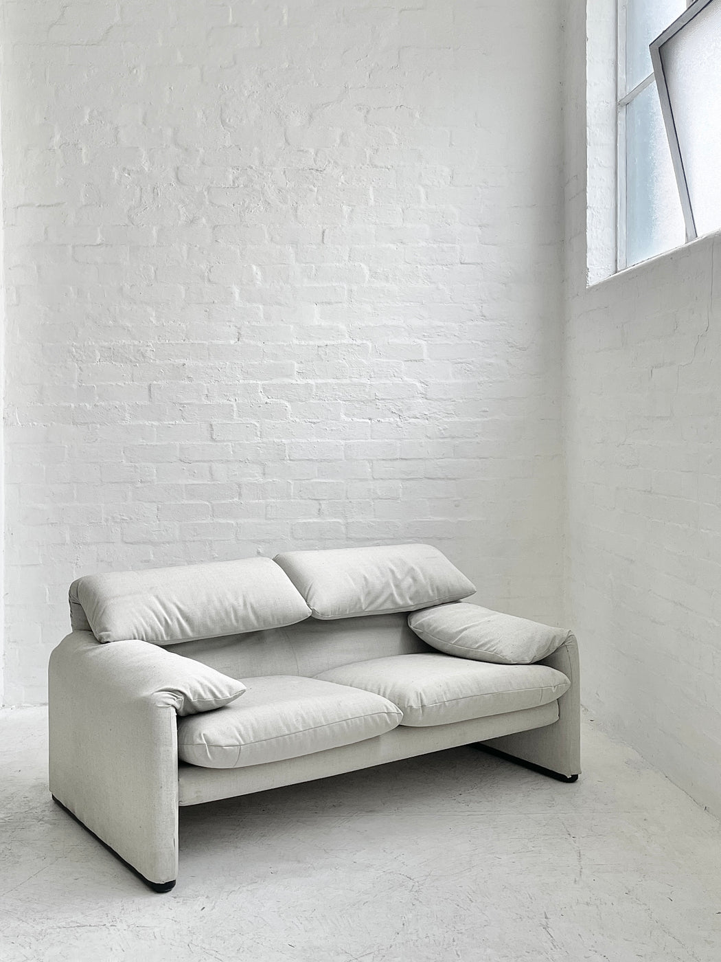 Vico Magistretti 'Maralunga' Sofa