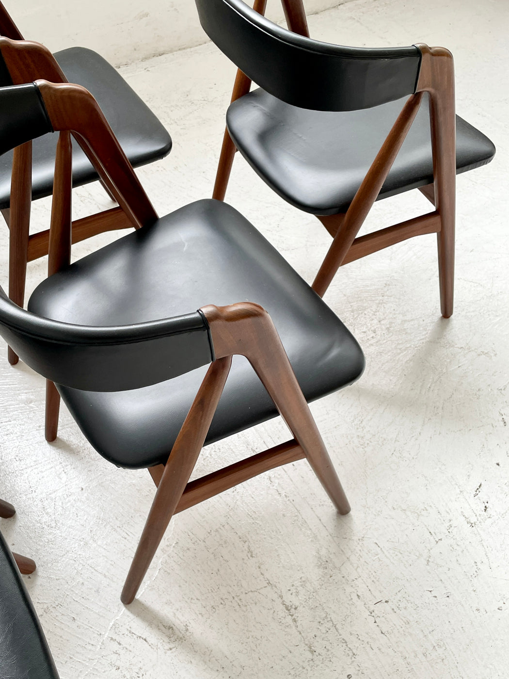 Th.Harlev 'Model 205' Teak Chairs