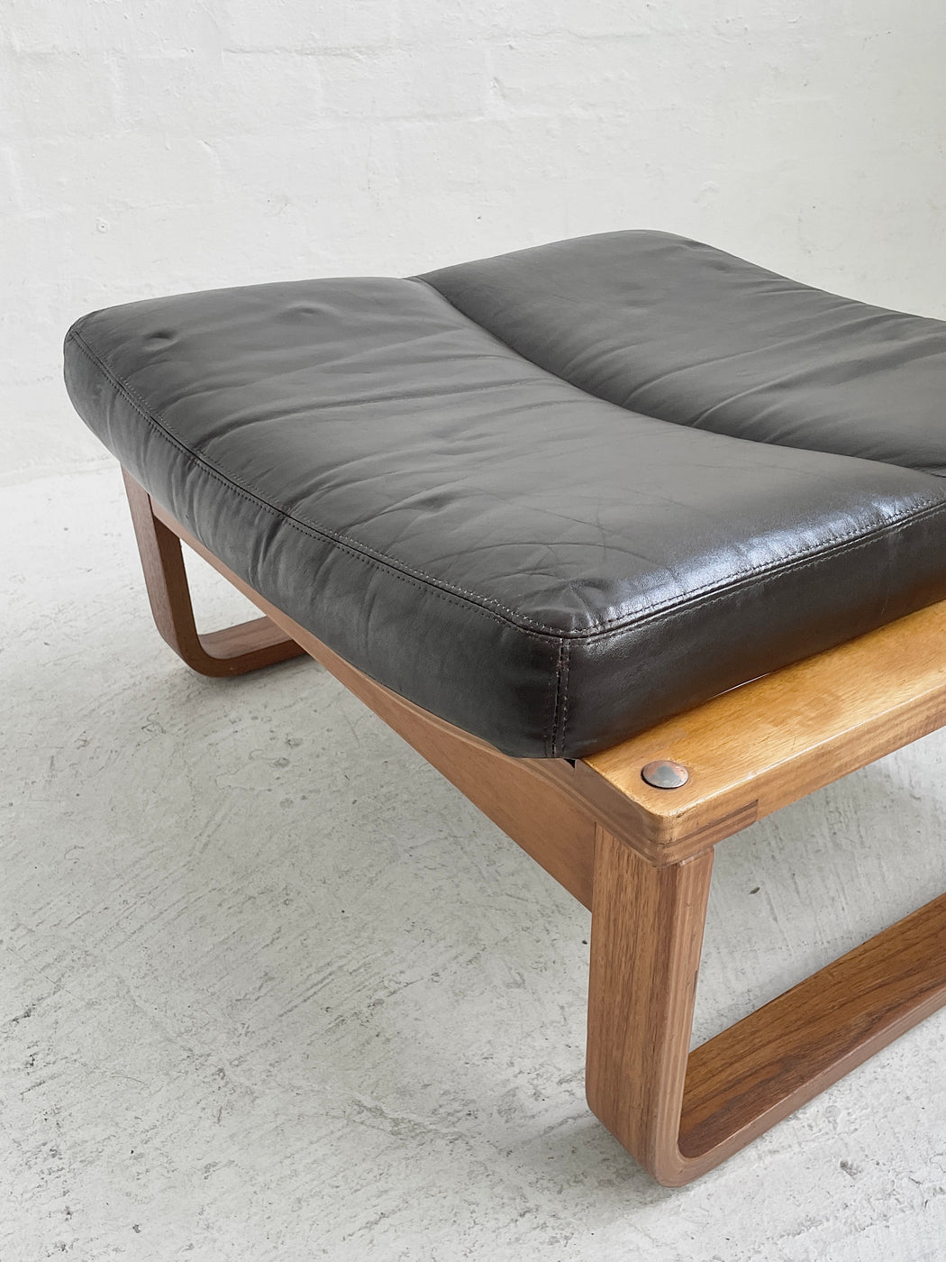 Tessa T4 Footstool