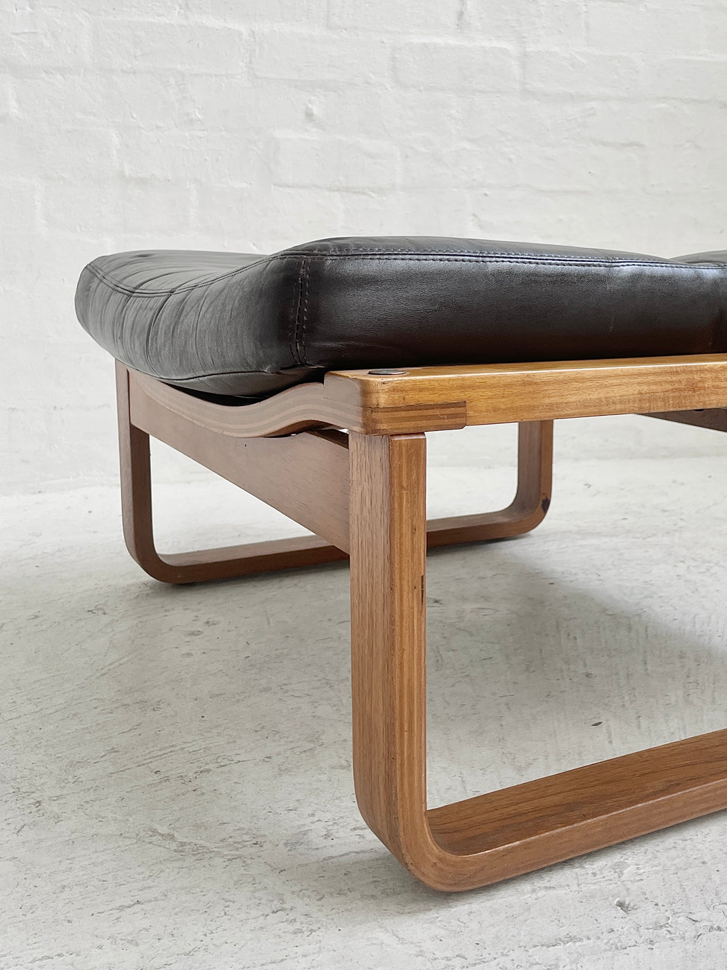 Tessa T4 Footstool