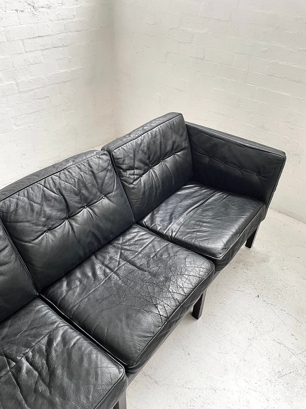 Skipper Leather Sofa