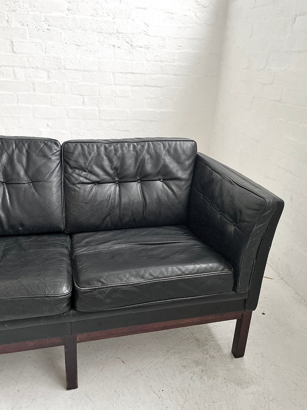 Skipper Leather Sofa
