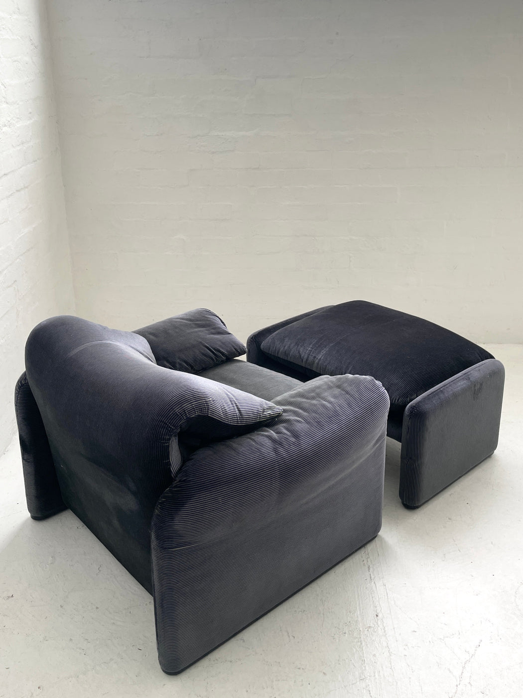 Vico Magistretti 'Maralunga' Chair and Footstool