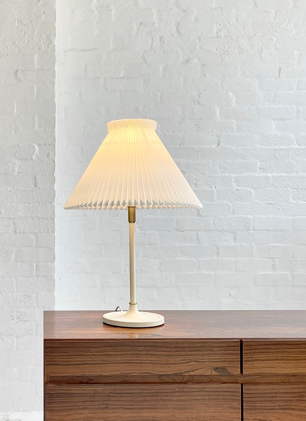 Aage Petersen 'Model 328' Le Klint Table Lamp