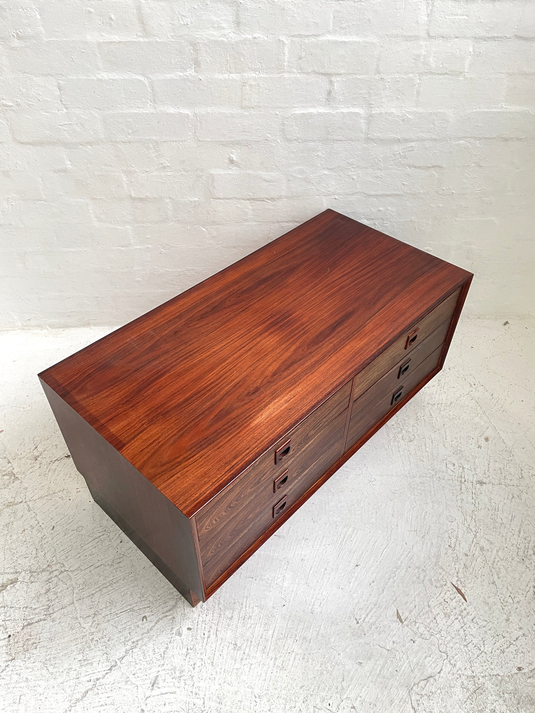 Brouer Møbelfabrik Rosewood Drawers