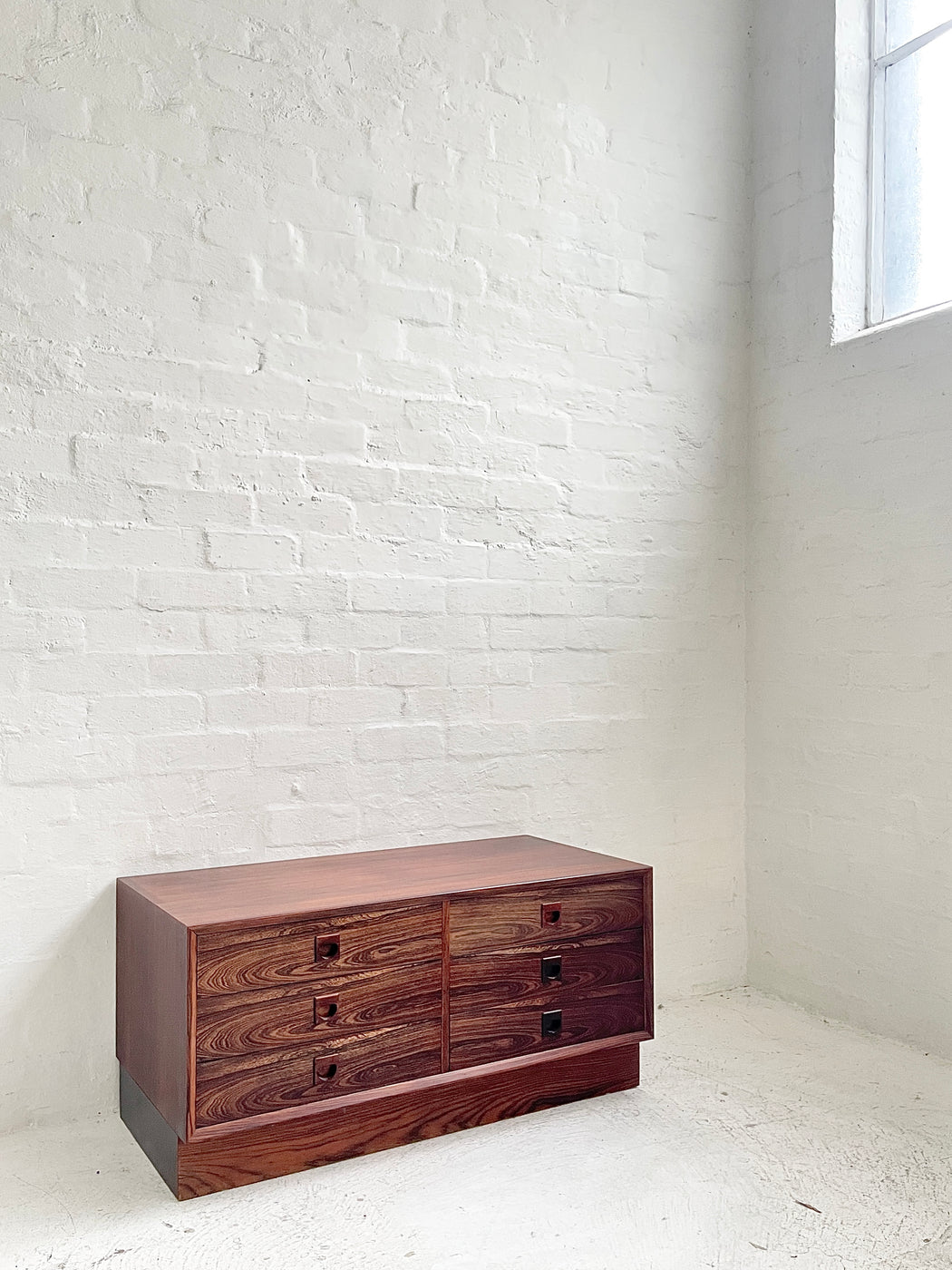 Brouer Møbelfabrik Rosewood Drawers