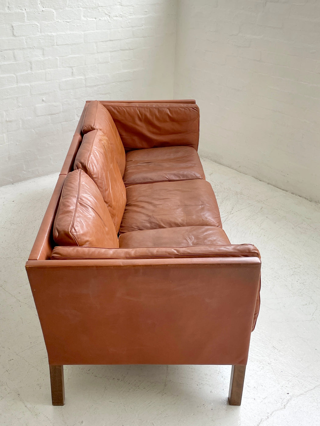 Ivan Schlecter ‘Model IS003’ Sofa