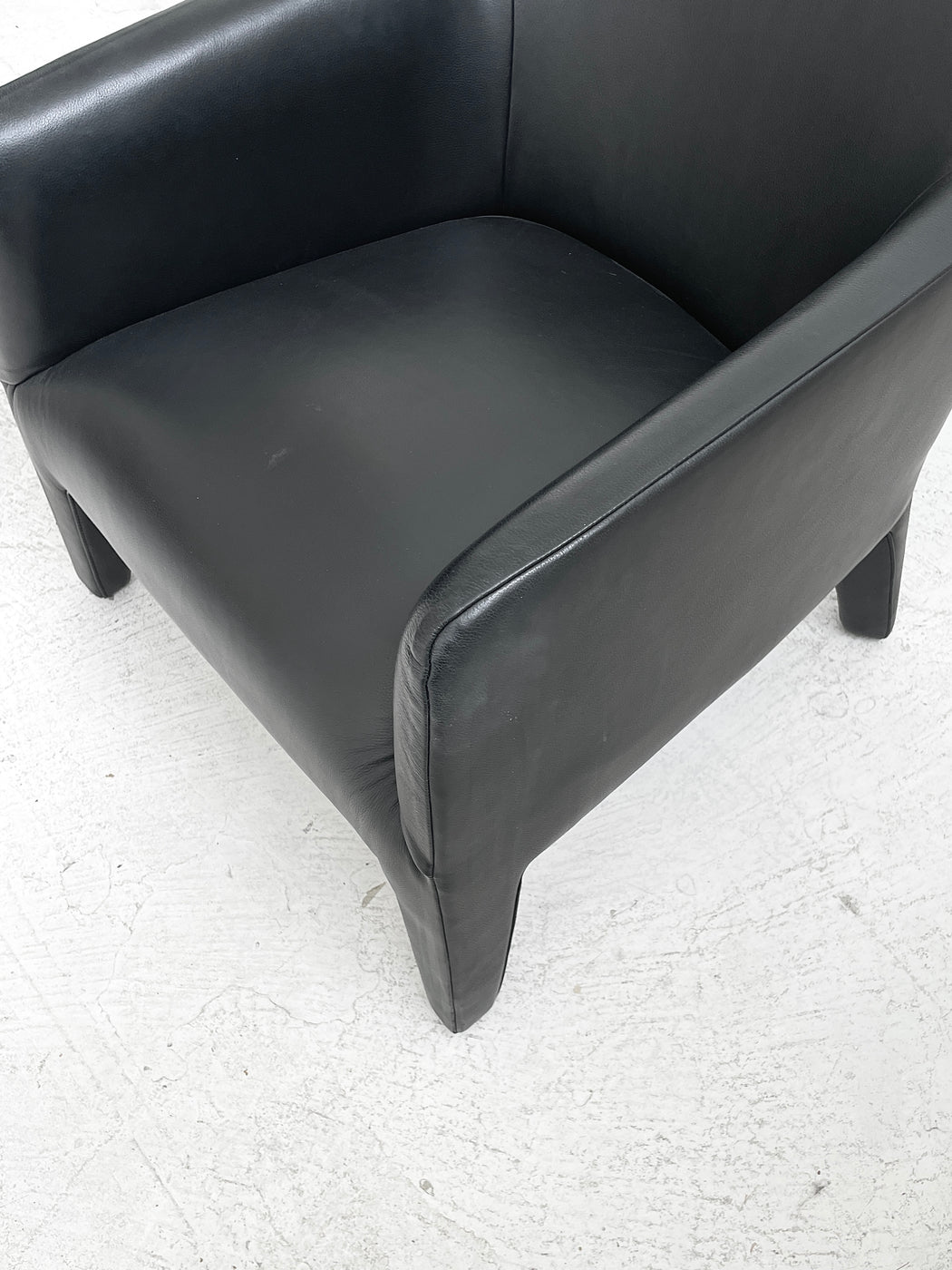 Jardan 'Kelly' Leather Lounge Chair