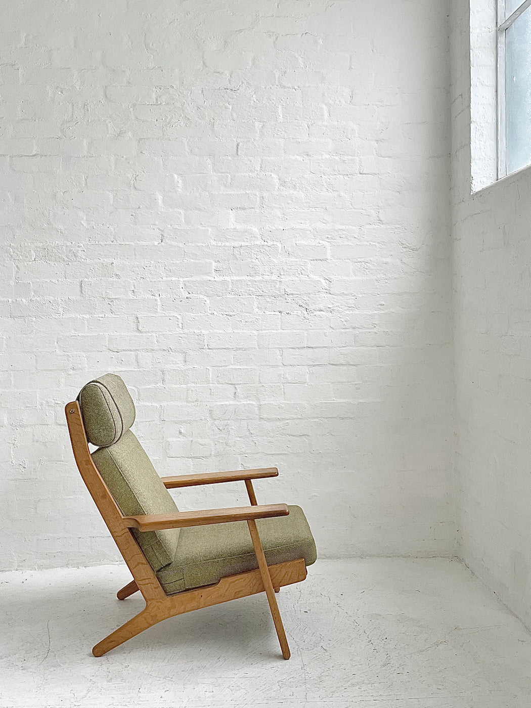 Hans J. Wegner GE290 'Plank' Chair