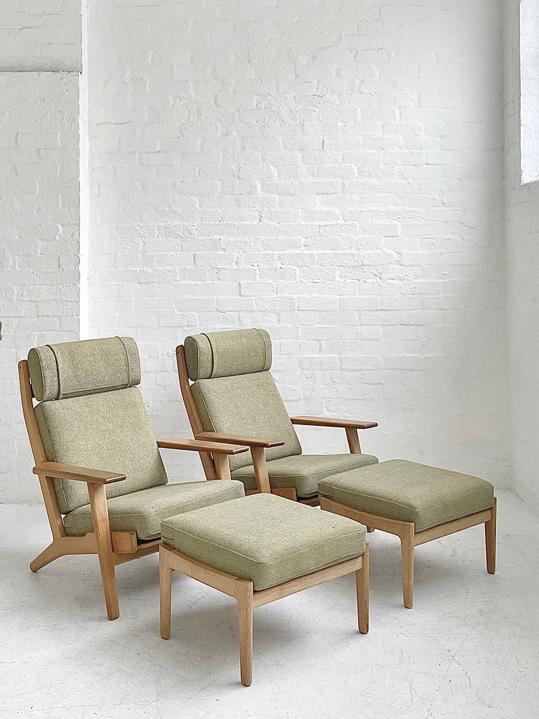 Hans J. Wegner GE290 'Plank' Chair