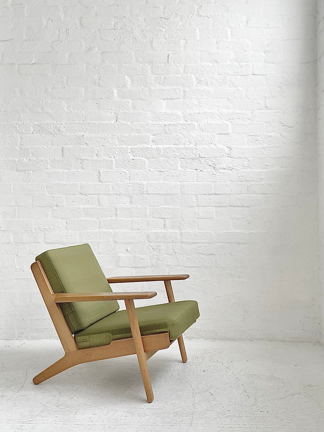 Hans J. Wegner GE290 'Plank' Chair