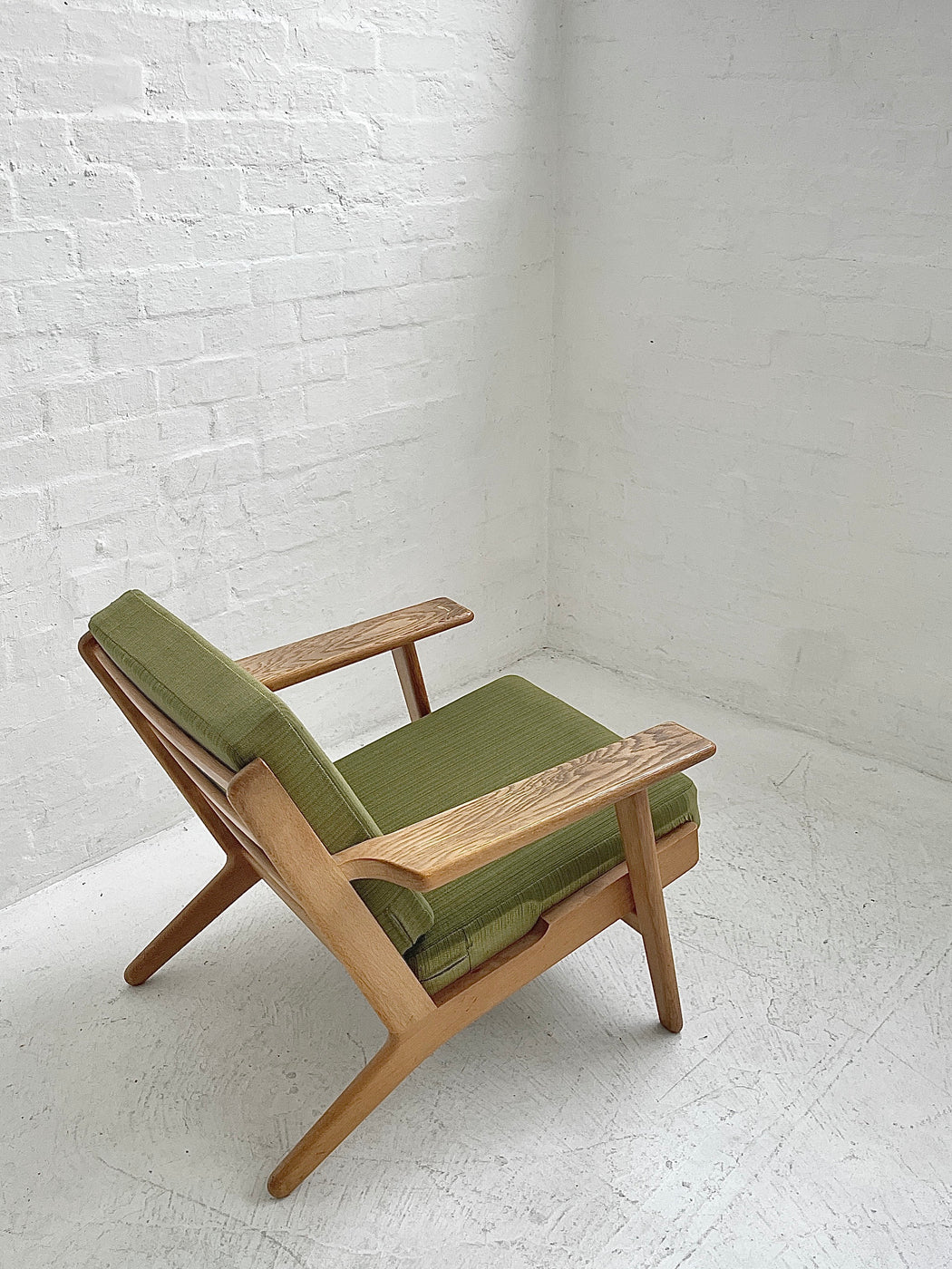 Hans J. Wegner GE290 'Plank' Chair